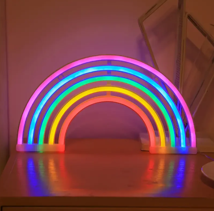 Lampada da tavolo LED colorata con sfumatura di colore rilassante