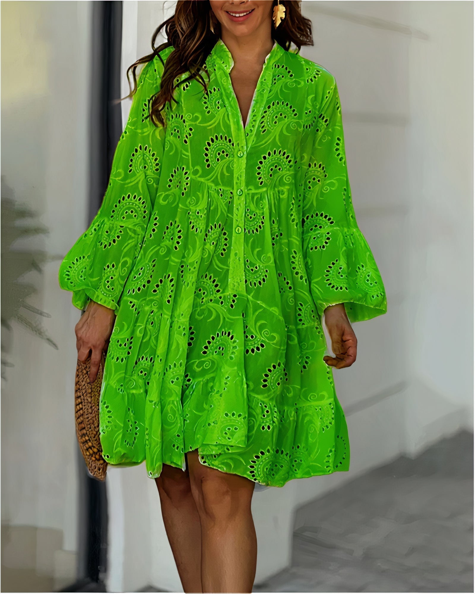 Elegante vestito camicia Stacy in pizzo per un'eleganza estiva