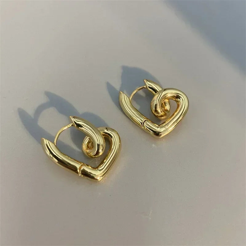 Betoverende Luxe Holle Liefde Hart Geometrische Oorbellen van Glansvolle Elegantie