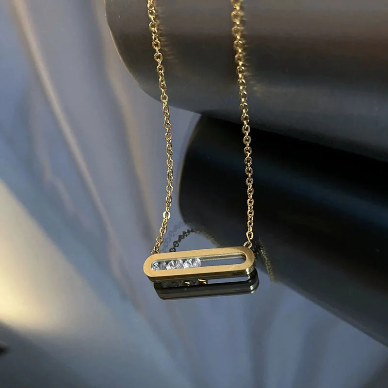 Betoverende Vierkante Hanger Ketting in Goud