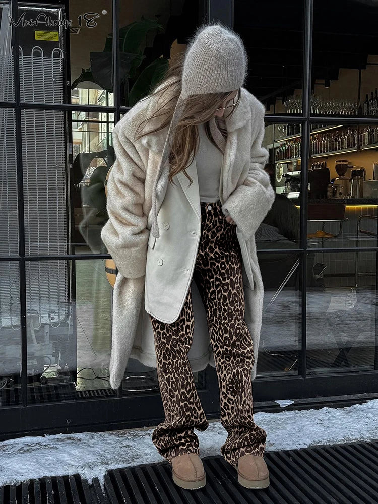 Pantaloni a gamba larga con stampa leopardata WildChique