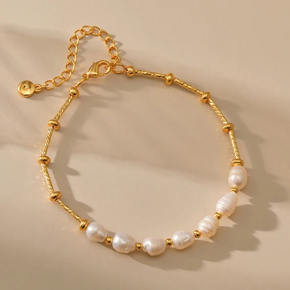 Elegance Pearl Bracelet with Gold-plated Beads