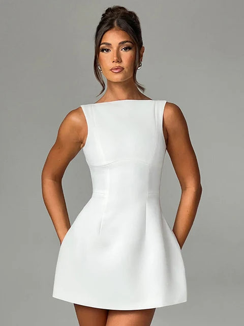 Witte Backless Mini Zomerjurk 2024