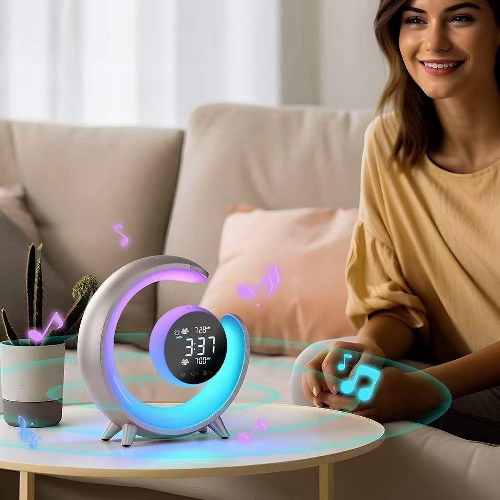 Sveglia Digitale Moderna con Luce a Gradiente Colore