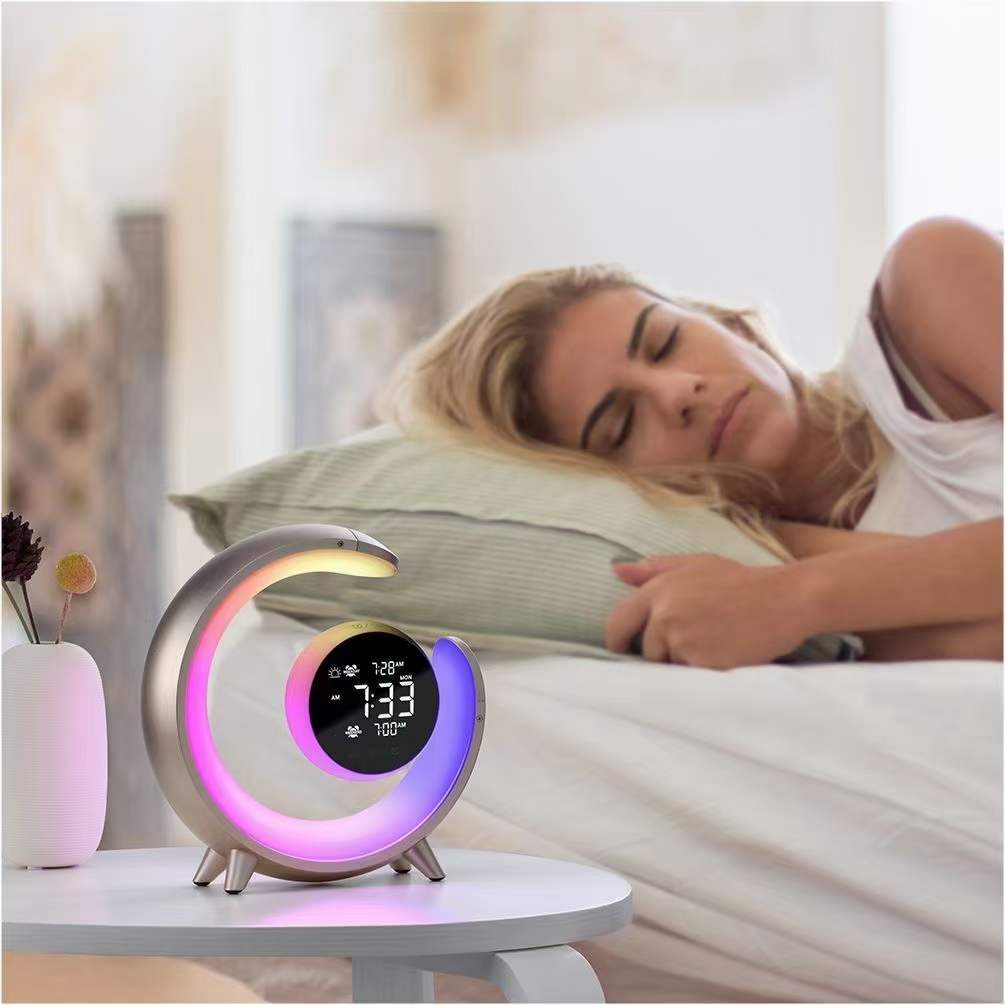 Sveglia Digitale Moderna con Luce a Gradiente Colore
