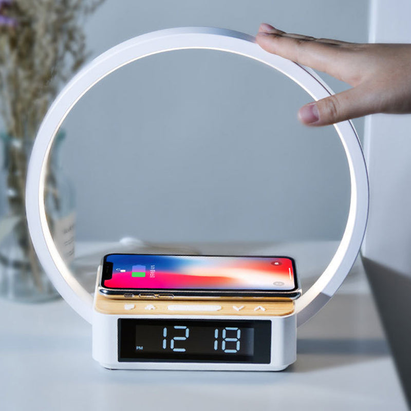 Moderne Wekker Met Licht, Tafellamp en Draadloze Oplaadfunctie