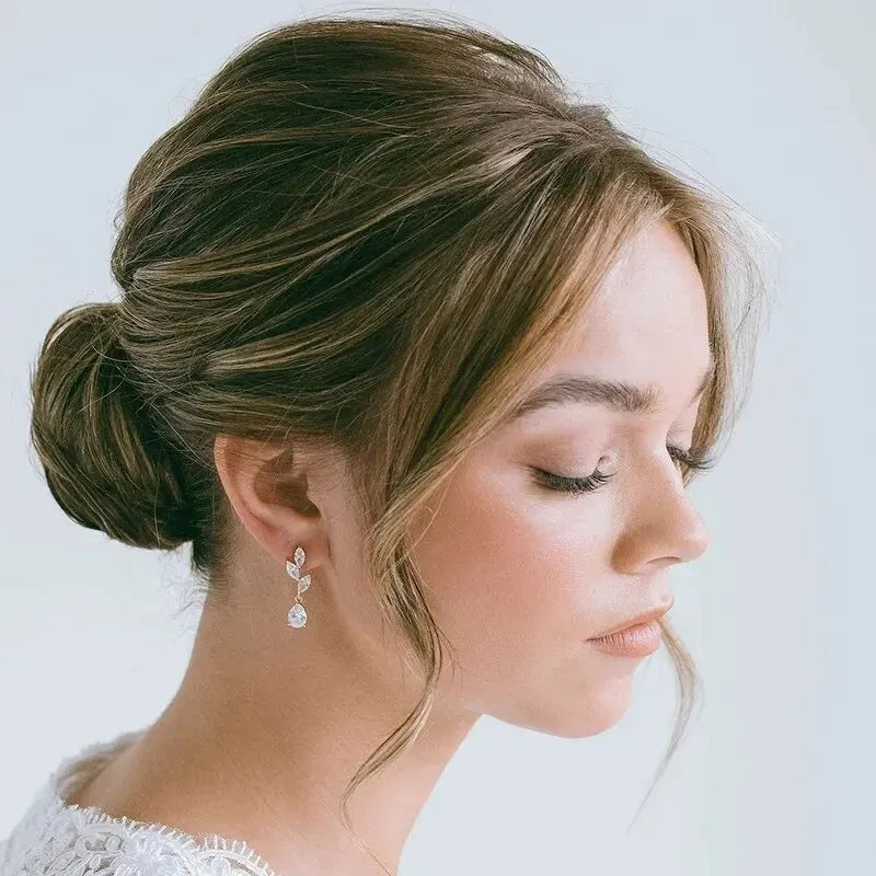 Elegance in Teardrop Shape - Fashionable Women's Classic Earrings