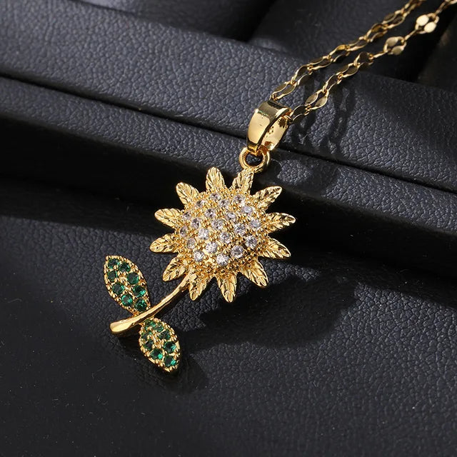 Pendentif en cuivre avec fleur de marguerite fraîche à la mode envoûtante