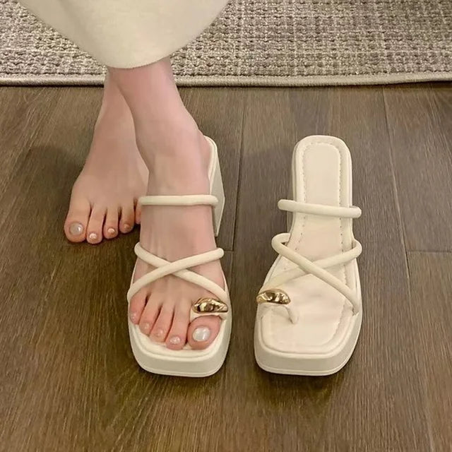 Nuovi Sandali con Tacco Grosso per Donna del Marchio