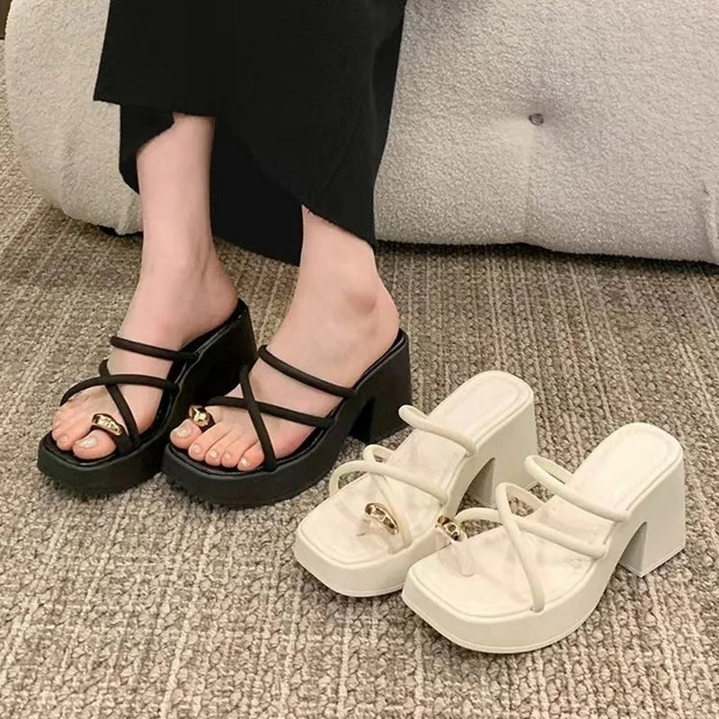 Nuovi Sandali con Tacco Grosso per Donna del Marchio