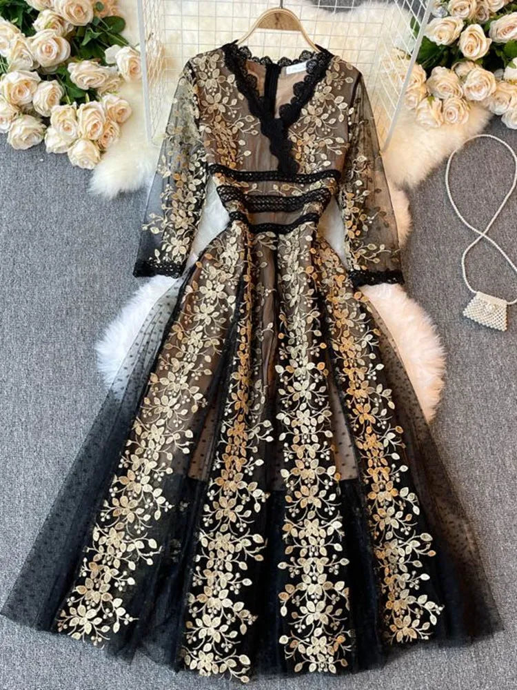 Blossom Couture Gehaakte Bloemenjurk