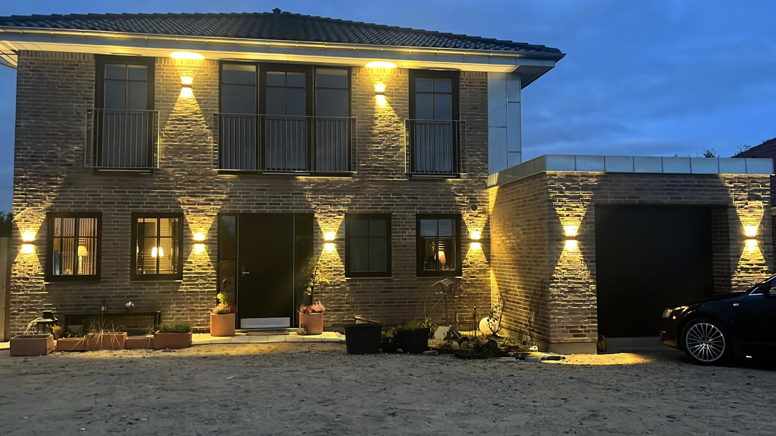 Odela | Lámpara de pared elegante | Atemporal negro