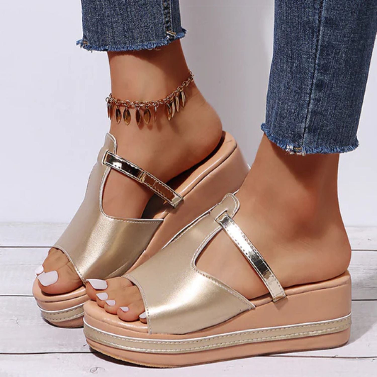 Velanora Comfortable Summer Sandals