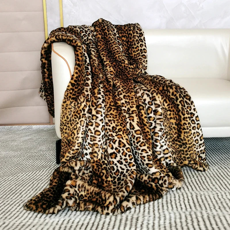 Paviso | Deken (Leopard Print) | Luxe