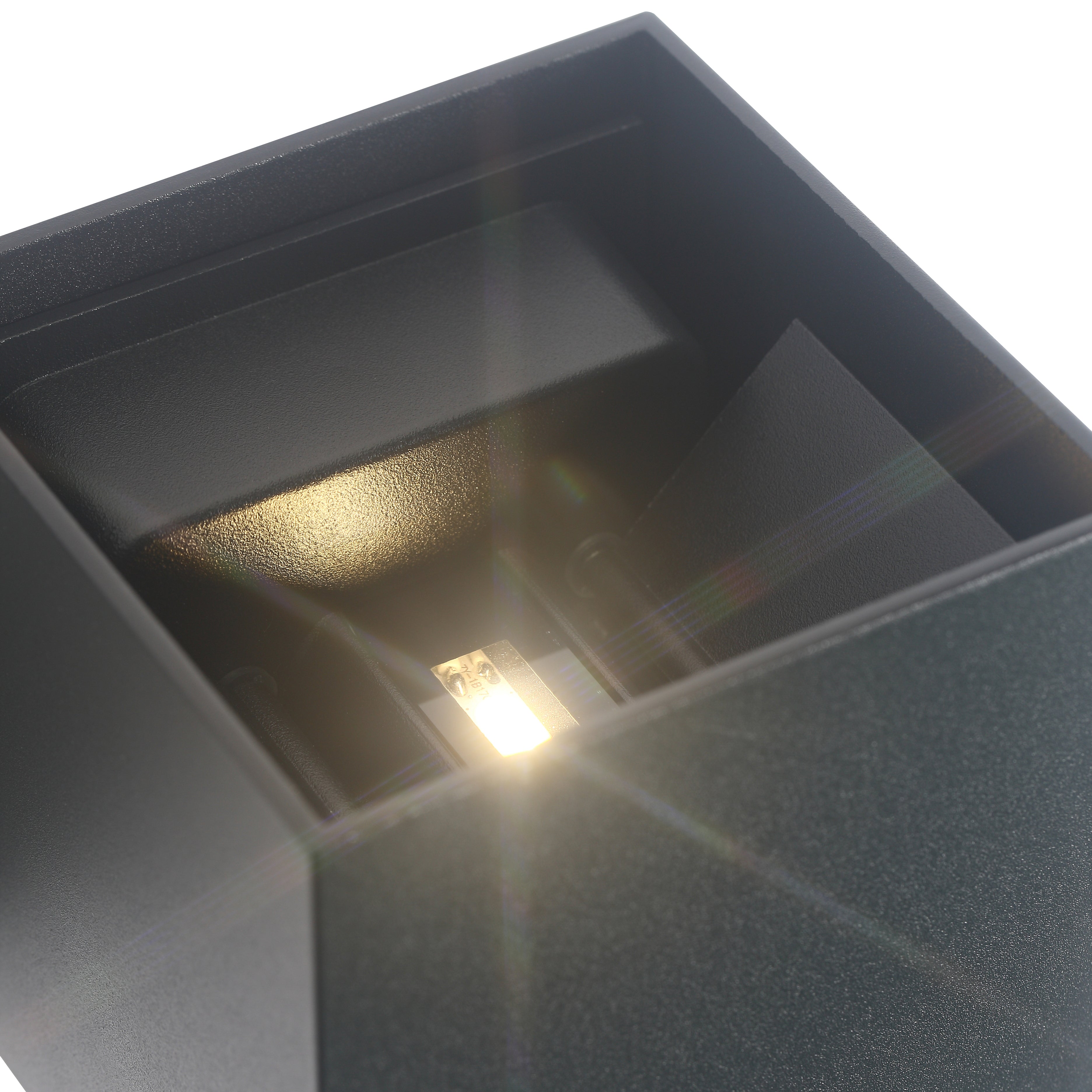 Pereon LED Wandlampe | Elegant | Energieeffizient