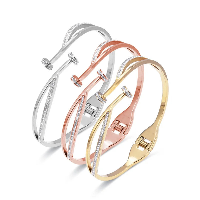 Dazzle Armband by Luna for Glamorous Women