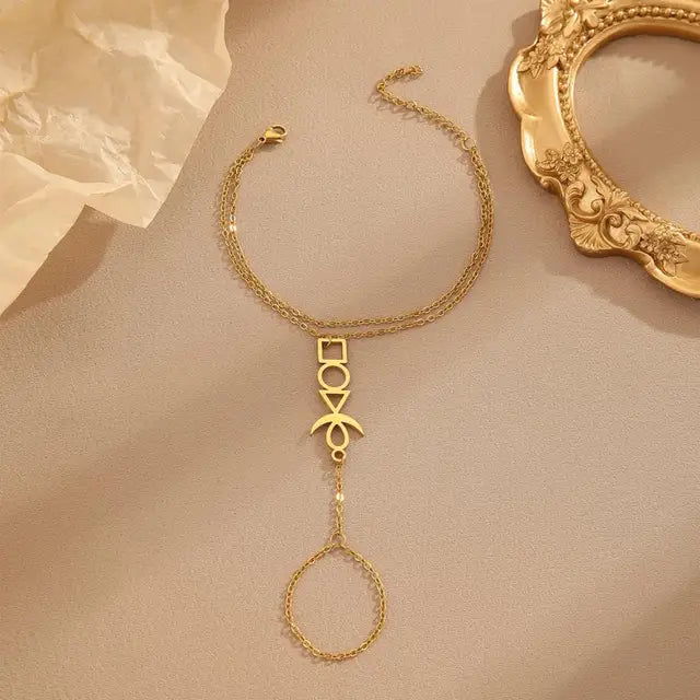 LuxeVrouw Female Geometric Diamond Hand Chain