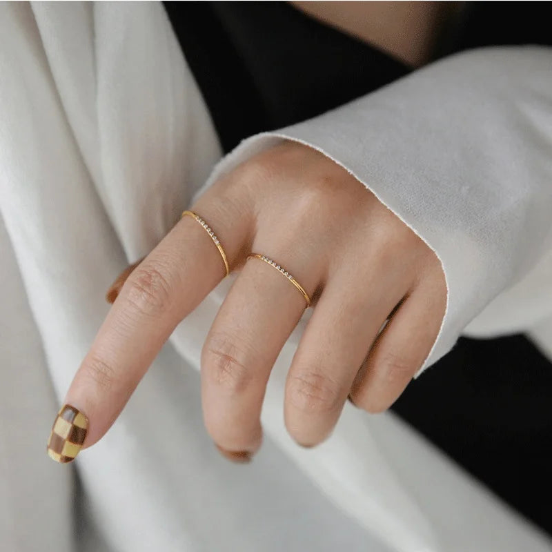 Diamantia's Roestvrij Stalen Mode 1Mm Ring voor Dames met Cubic Zirkonia - Fashion Trouwsieraden Cadeau
