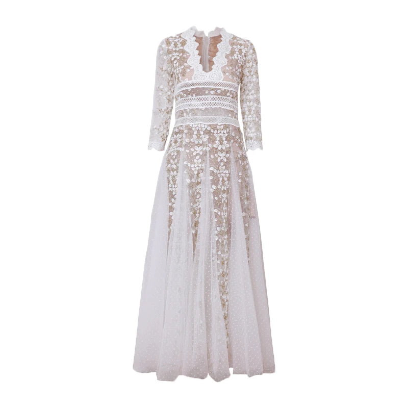 ModeMeesteres Dress with Embroidery and Lace