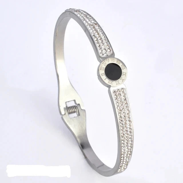 SparkleLux Bracciale da Polso in Acciaio Inossidabile con Chiusura in Zircone