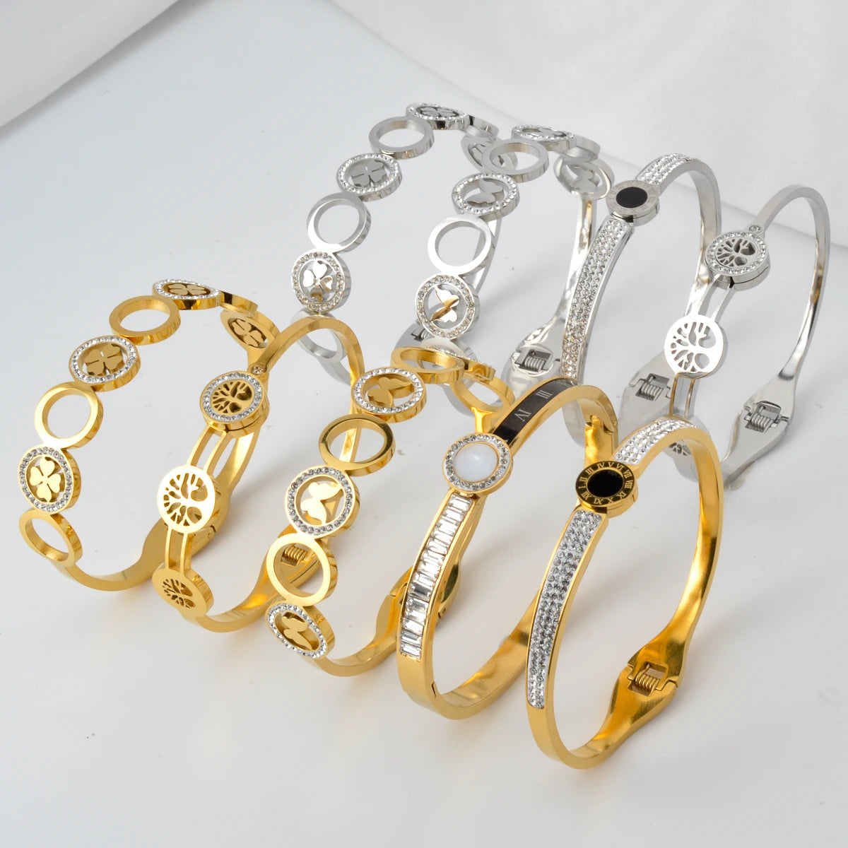 SparkleLux Bracciale da Polso in Acciaio Inossidabile con Chiusura in Zircone