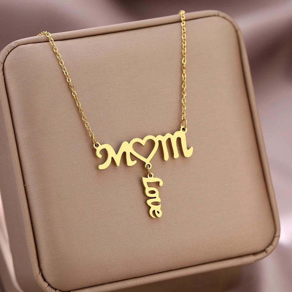 Betoverende RVS Ketting met Brief "Mom" Hanger
