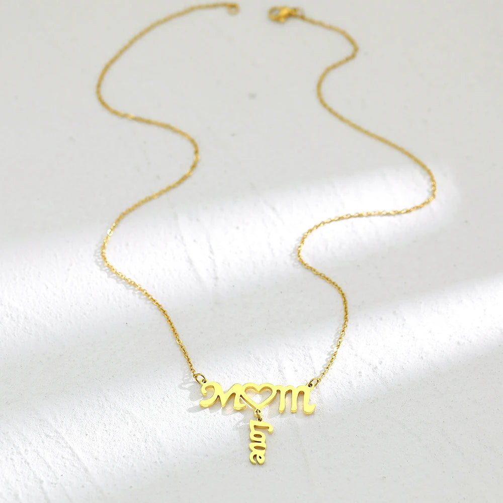 Betoverende RVS Ketting met Brief "Mom" Hanger