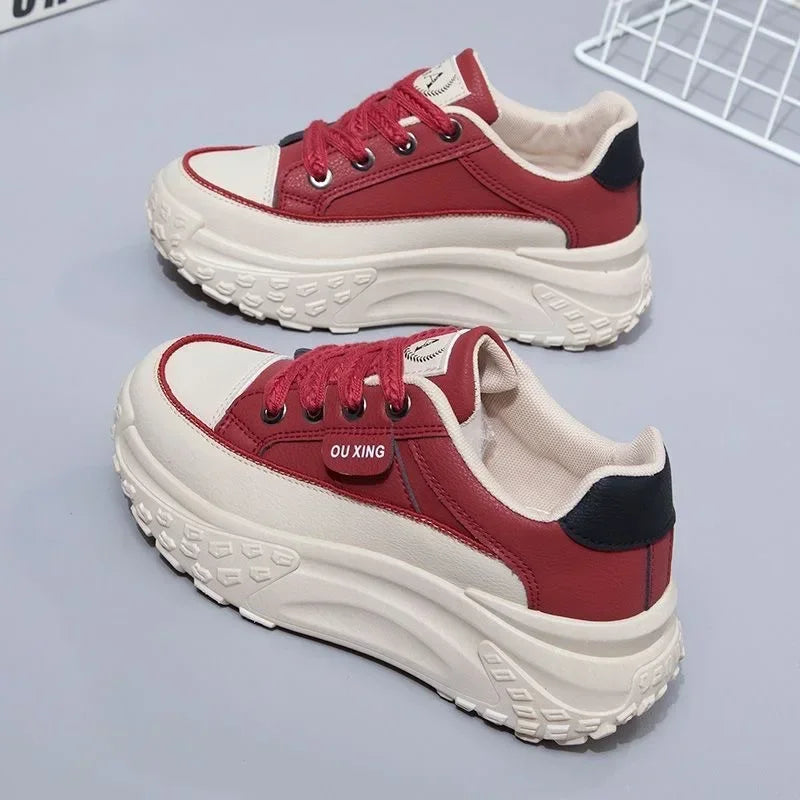 LuxeTrek Retro Damen Sneakers