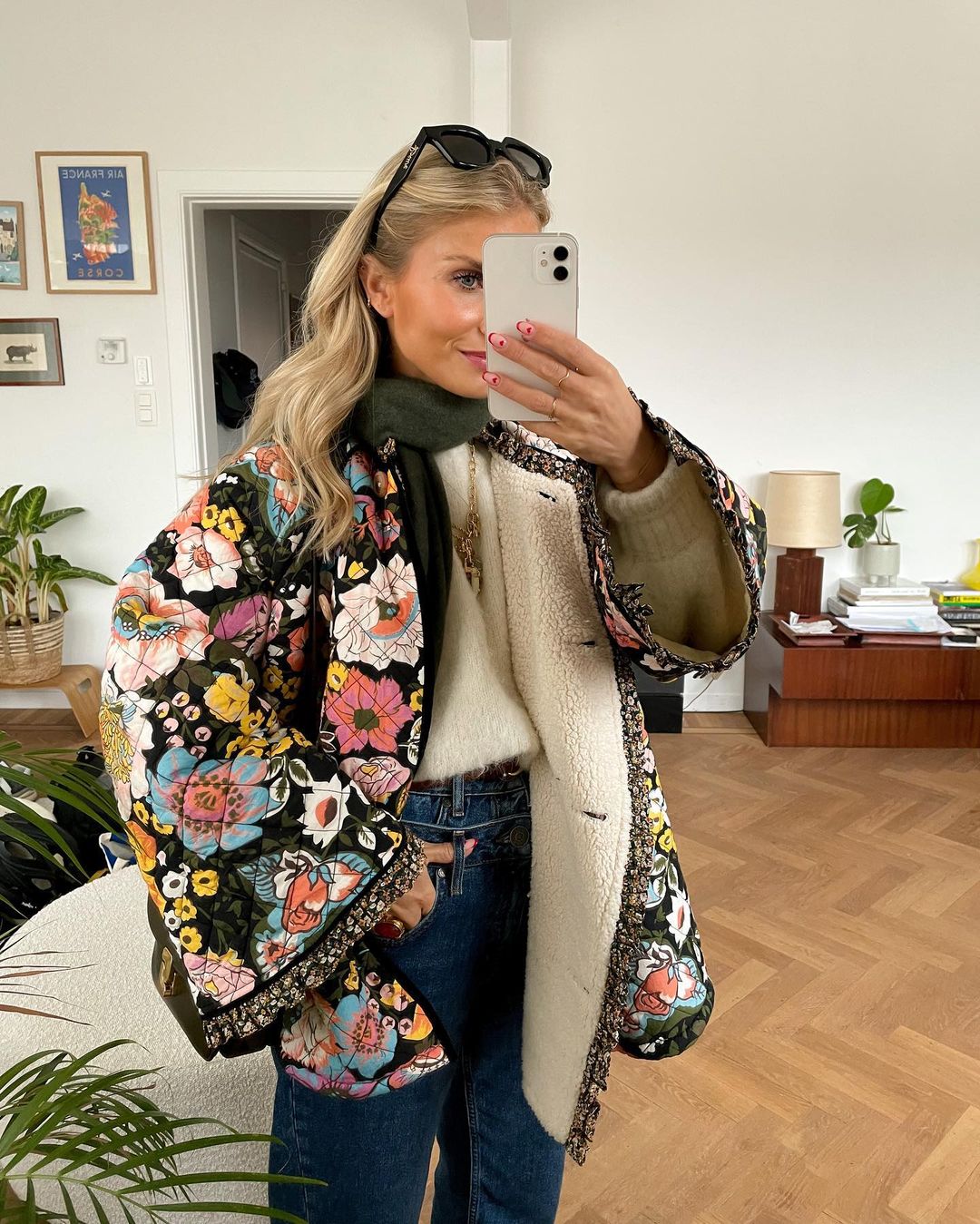 VELANORA- Gevoerde Jacke mit Blumenmuster für Damen