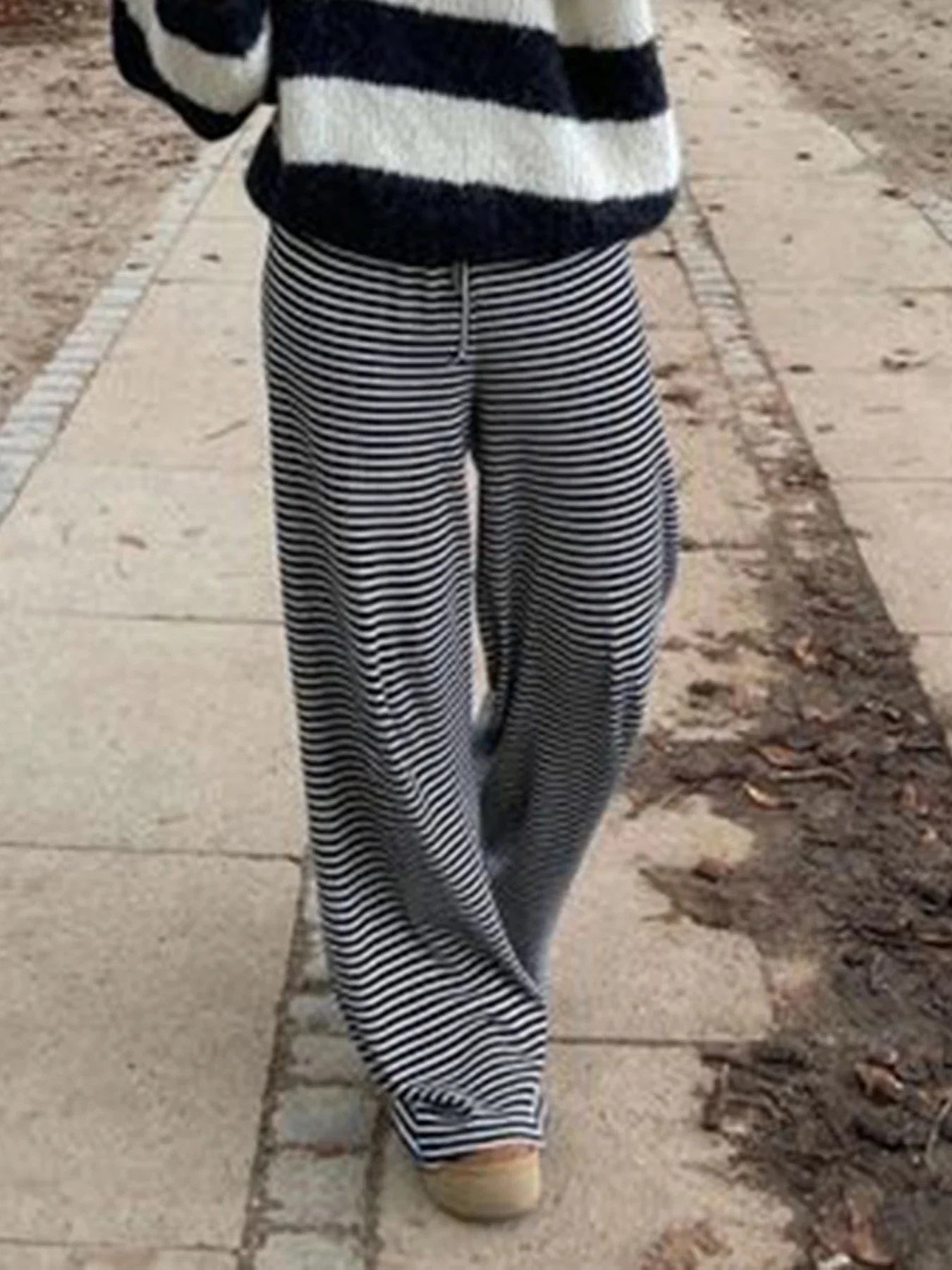 Stoccarda | Pantaloni Oversize a Righe da Donna | Blu