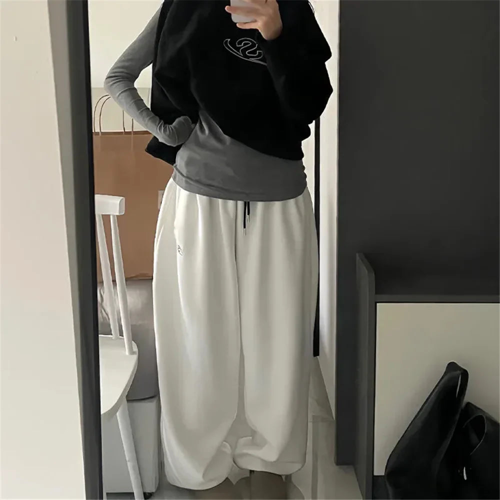 Freiburg | Pantaloni della tuta oversize da donna | Grigio