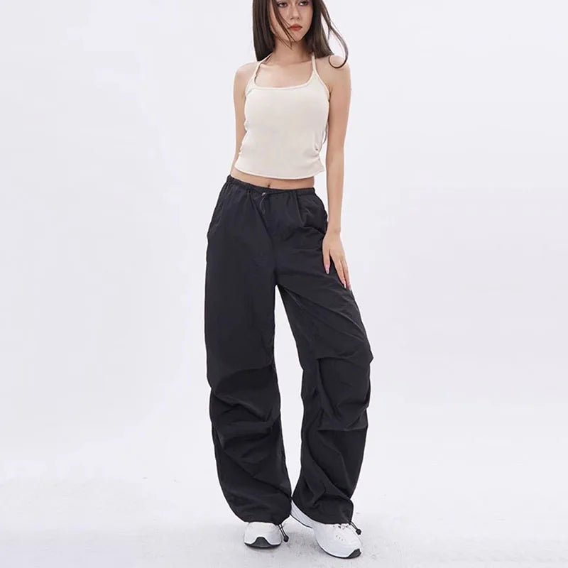 Lenzburg | Pantaloni Paracadute Oversize da Donna | Nero