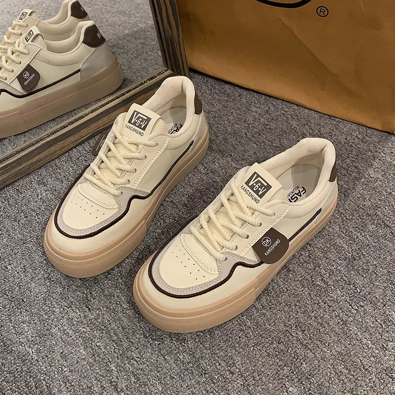 VividStride Elegante Sneaker