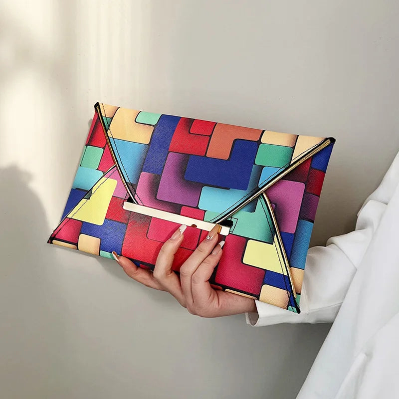 Lumière Regenbogen Clutch