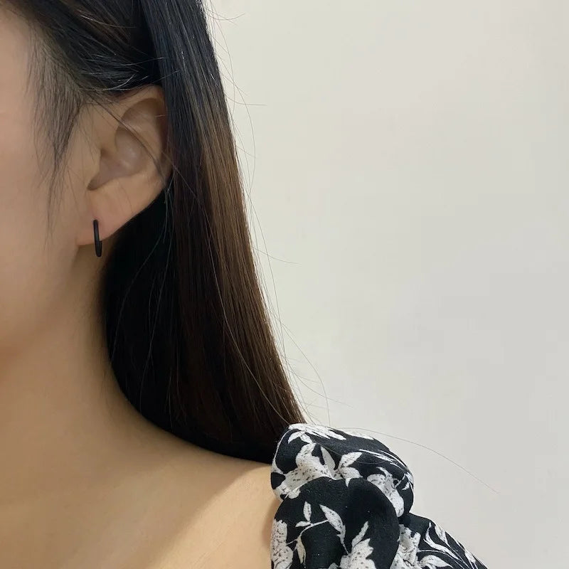 Glamouria Silver Needle Black Stud Earrings