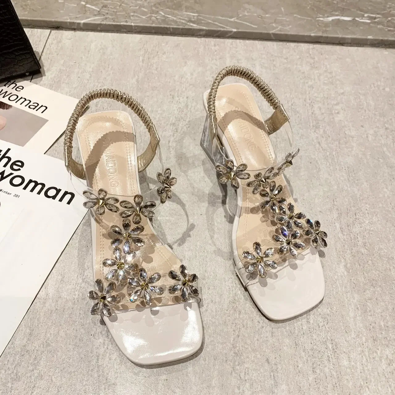 DivaGlow Blumen Strass Sandalen