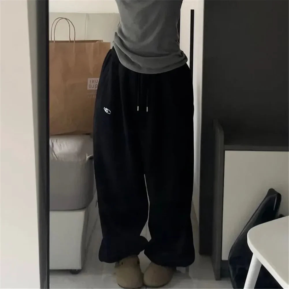 Freiburg | Pantaloni della tuta oversize da donna | Grigio