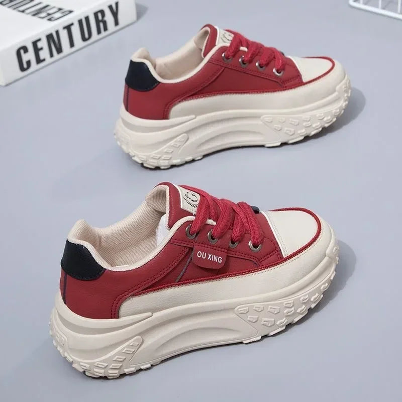 LuxeTrek Retro Damen Sneakers