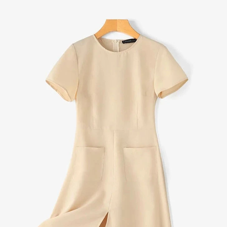 LuxeLoom Robe de Poche Élégante