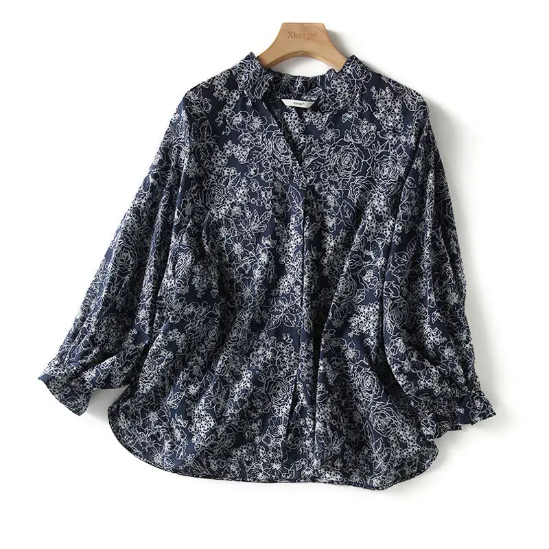 Vintage Print Blouse with V-neck and 3/4 Sleeves