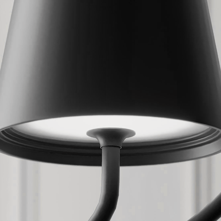 Close-up van de Stralendthuis hanglamp met een elegant zwart ontwerp, benadrukt met verfijnde details, verstelbare functies en weerbestendige materialen, ideaal voor een moderne en stijlvolle verlichting.