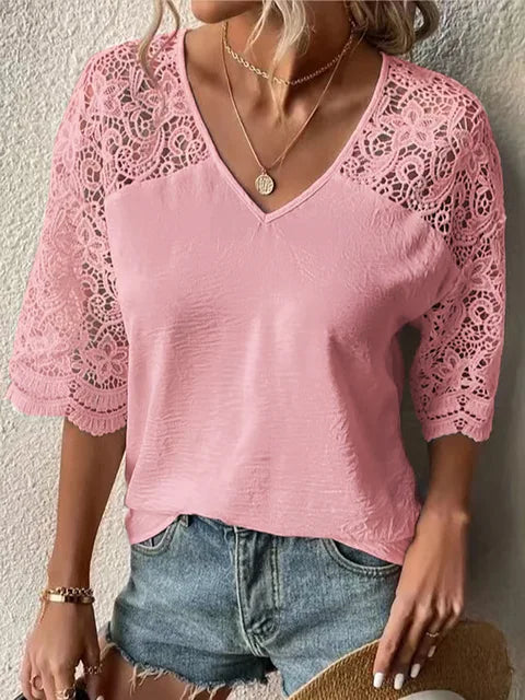 V-Hals Kant Hollow Tee van LuxeLook