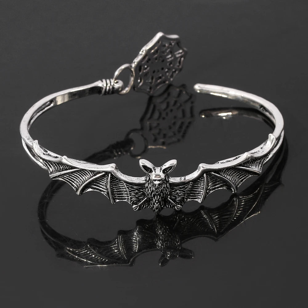 Bracelet pendentif en métal punk chauve-souris vampire - Accessoire Halloween pour un style sombre