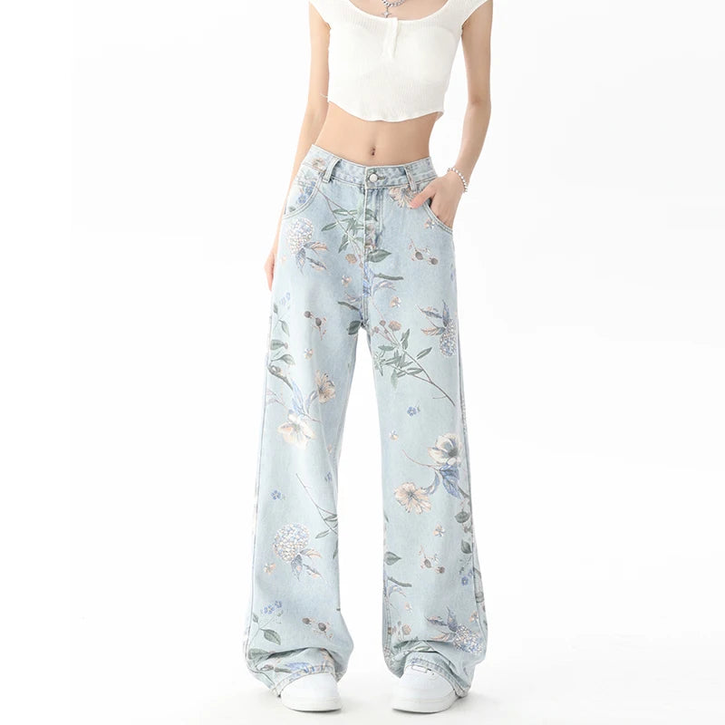 Jeans Vintage con Estampado de Flores RetroChic