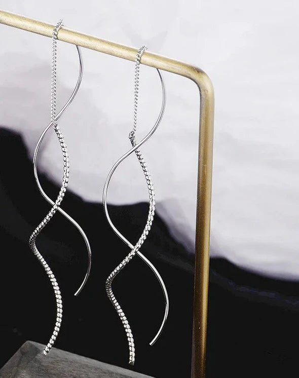 Prachtige Zilveren Golf Oorbellen voor Tijdloze Elegantie