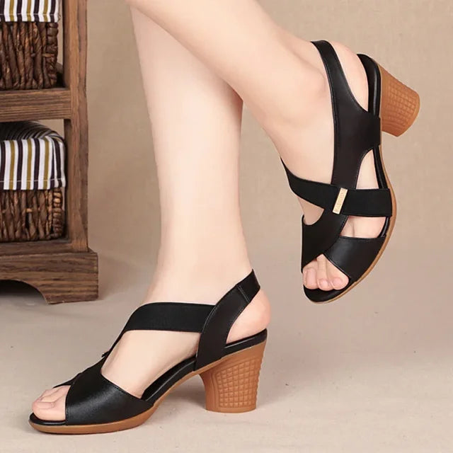 Trendige Damen Sandalen Peeptoe