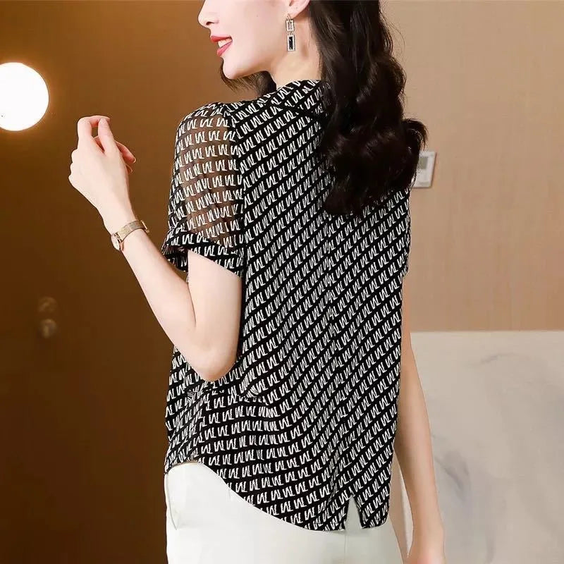 Stijlvolle Zomer Blouses - Casual Korte Mouw met Peter Pan Kraag en Bedrukte Letters