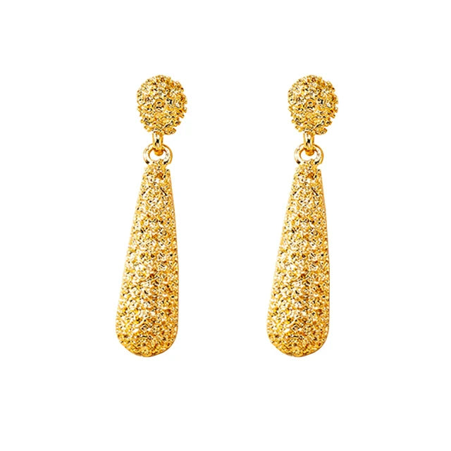 Splendidi orecchini a goccia d'acqua