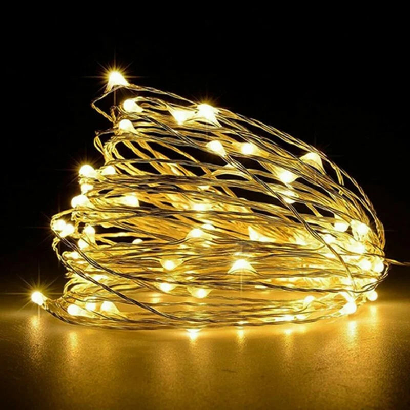 Catena luminosa esterna resistente alle intemperie con lampade LED