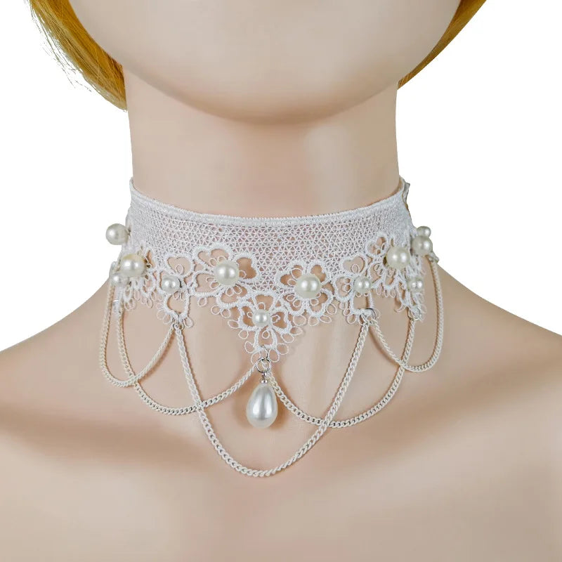 Luna Fashionable Pearl Necklace Set